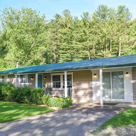 Cottage With Yard And Grill About 21 Mi To Hocking Hills! Nelsonville Buitenkant foto