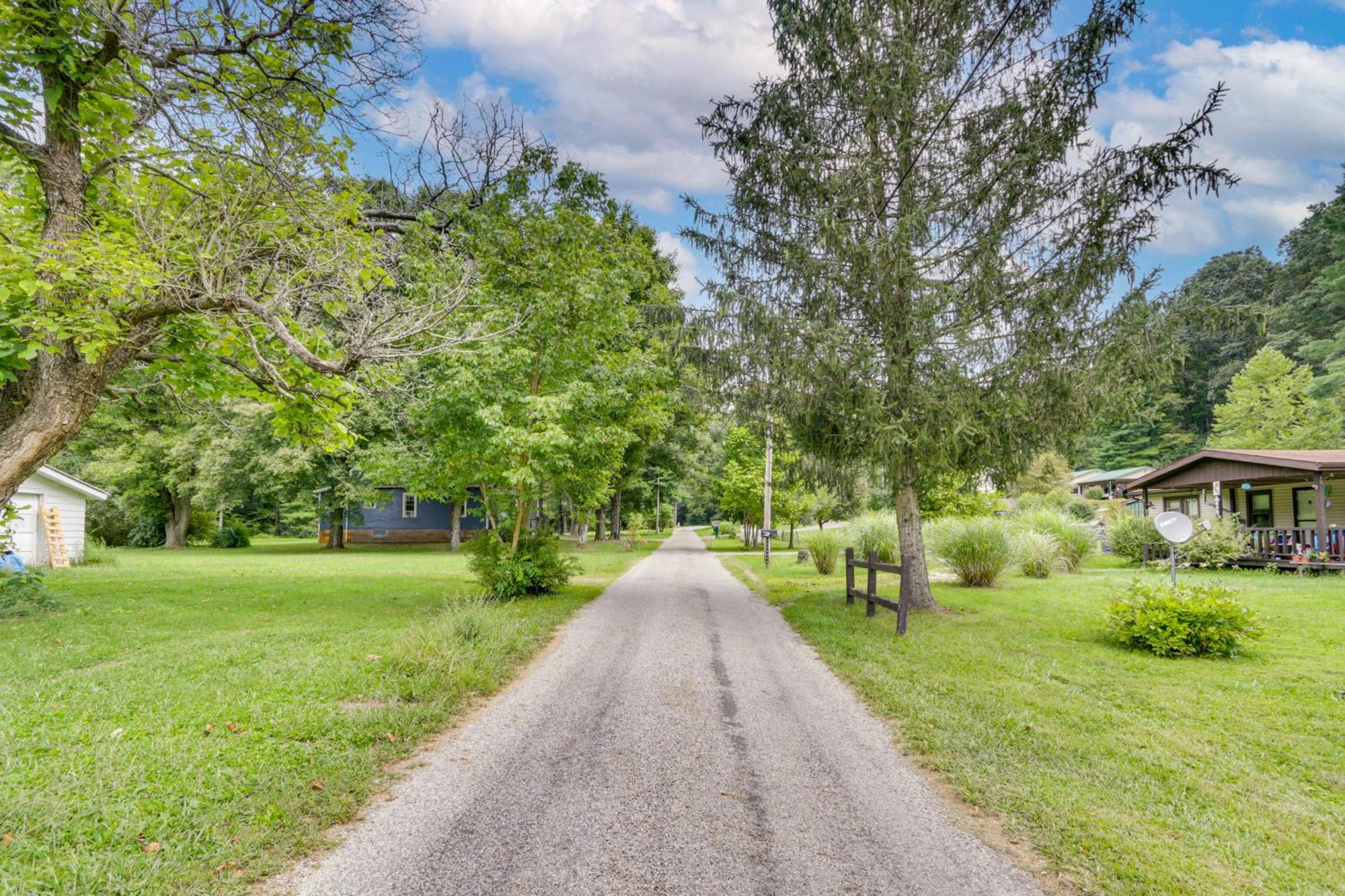 Cottage With Yard And Grill About 21 Mi To Hocking Hills! Nelsonville Buitenkant foto