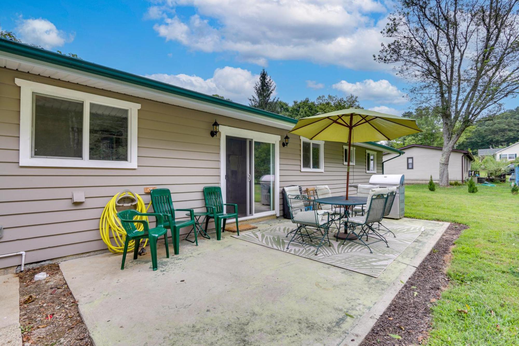 Cottage With Yard And Grill About 21 Mi To Hocking Hills! Nelsonville Buitenkant foto